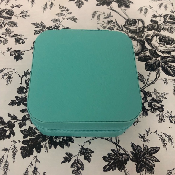 Tiffany Blue Travel Jewelry Box - Picture 2 of 4